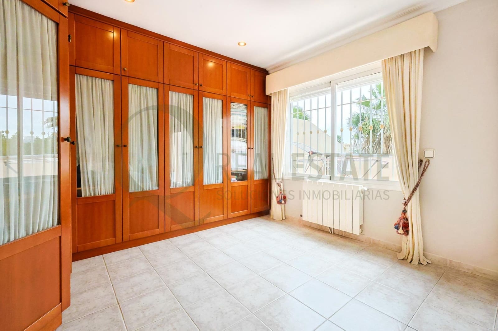 5 bedroom Terraced Villa for sale in Alicante / Alacant city with pool garage - € 774,800 (Ref: 9721729)