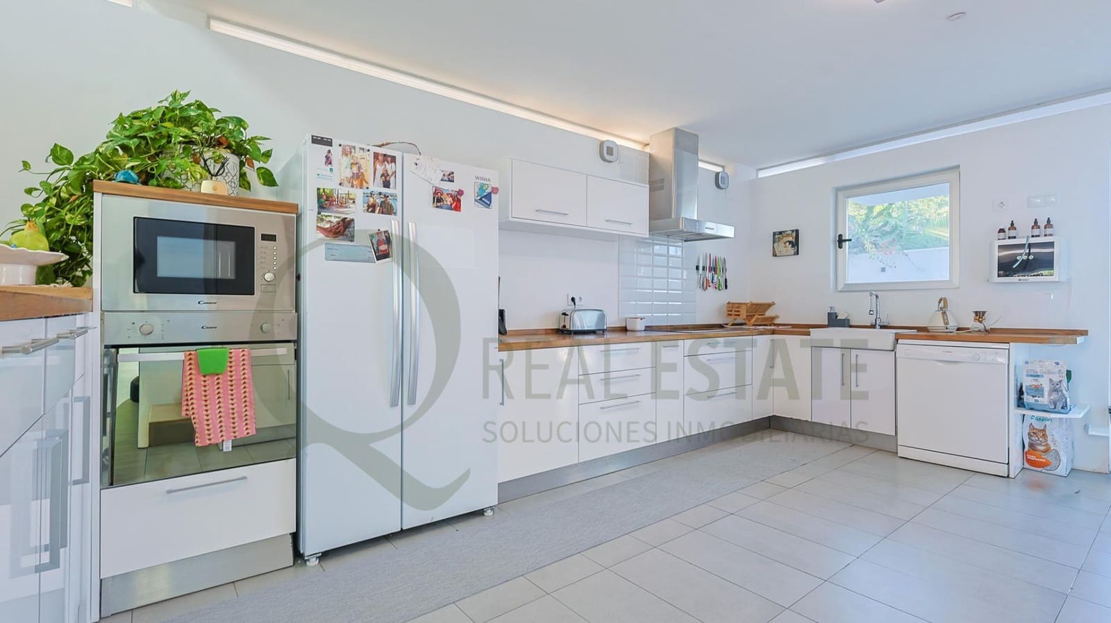 5 bedroom Villa for sale in Muchamiel / Mutxamel with pool garage - € 680,000 (Ref: 9726662)