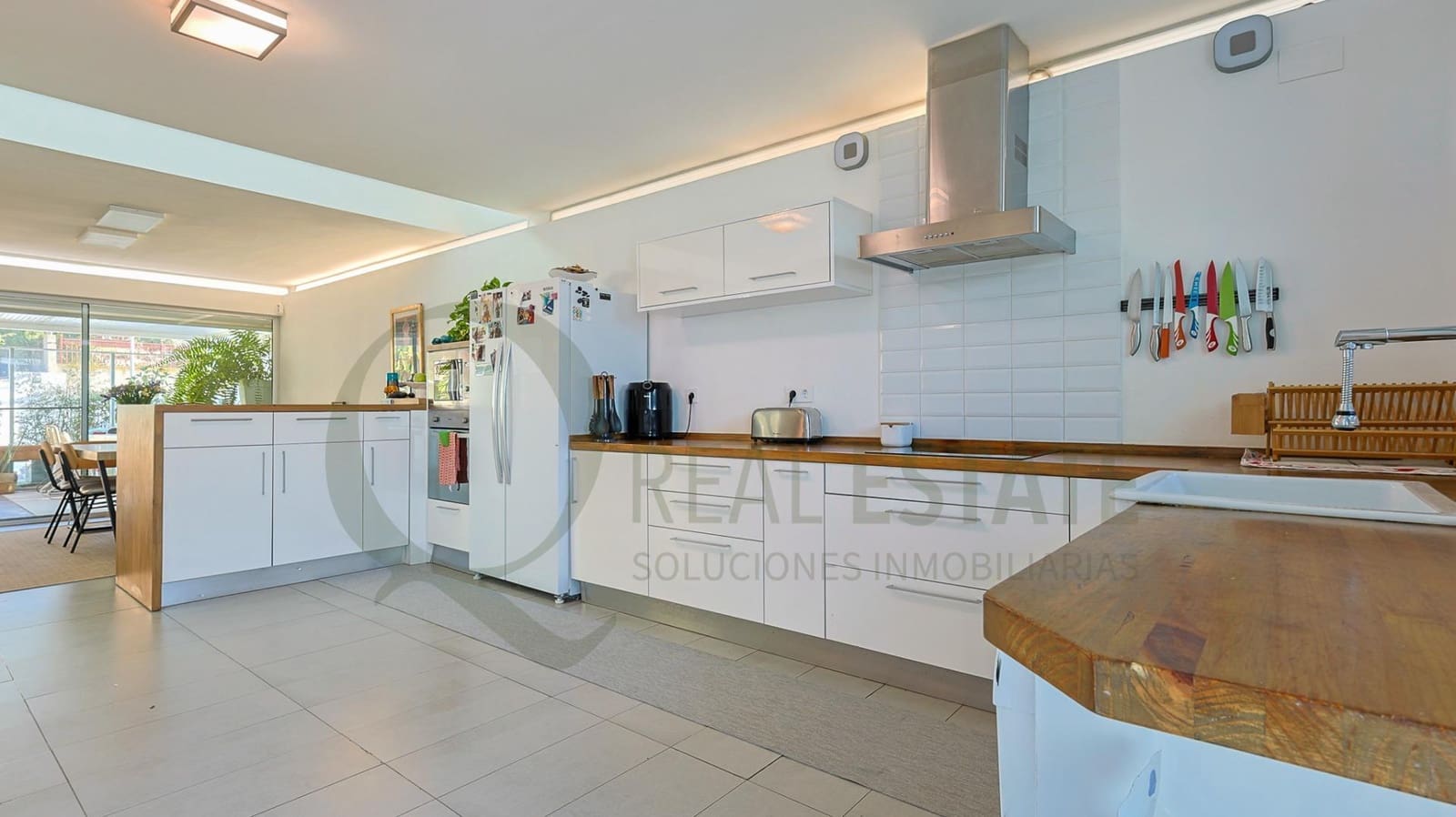 5 bedroom Villa for sale in Muchamiel / Mutxamel with pool garage - € 680,000 (Ref: 9726662)