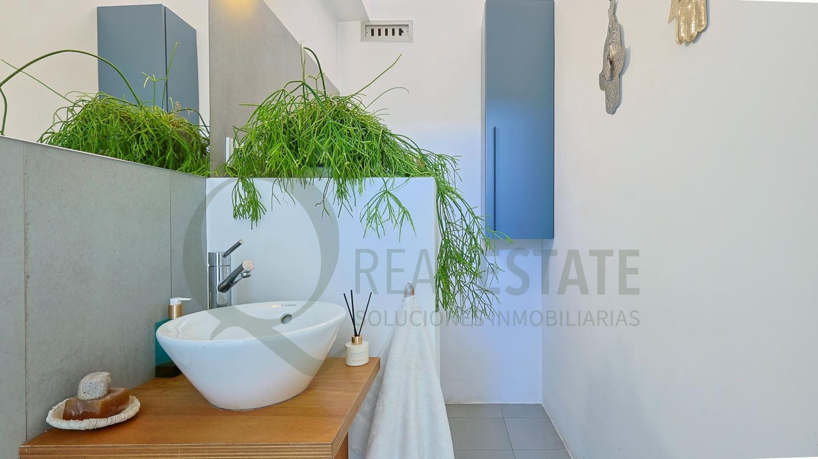 5 bedroom Villa for sale in Muchamiel / Mutxamel with pool garage - € 680,000 (Ref: 9726662)