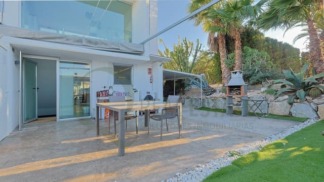 5 bedroom Villa for sale in Muchamiel / Mutxamel with pool garage - € 680,000 (Ref: 9726662)