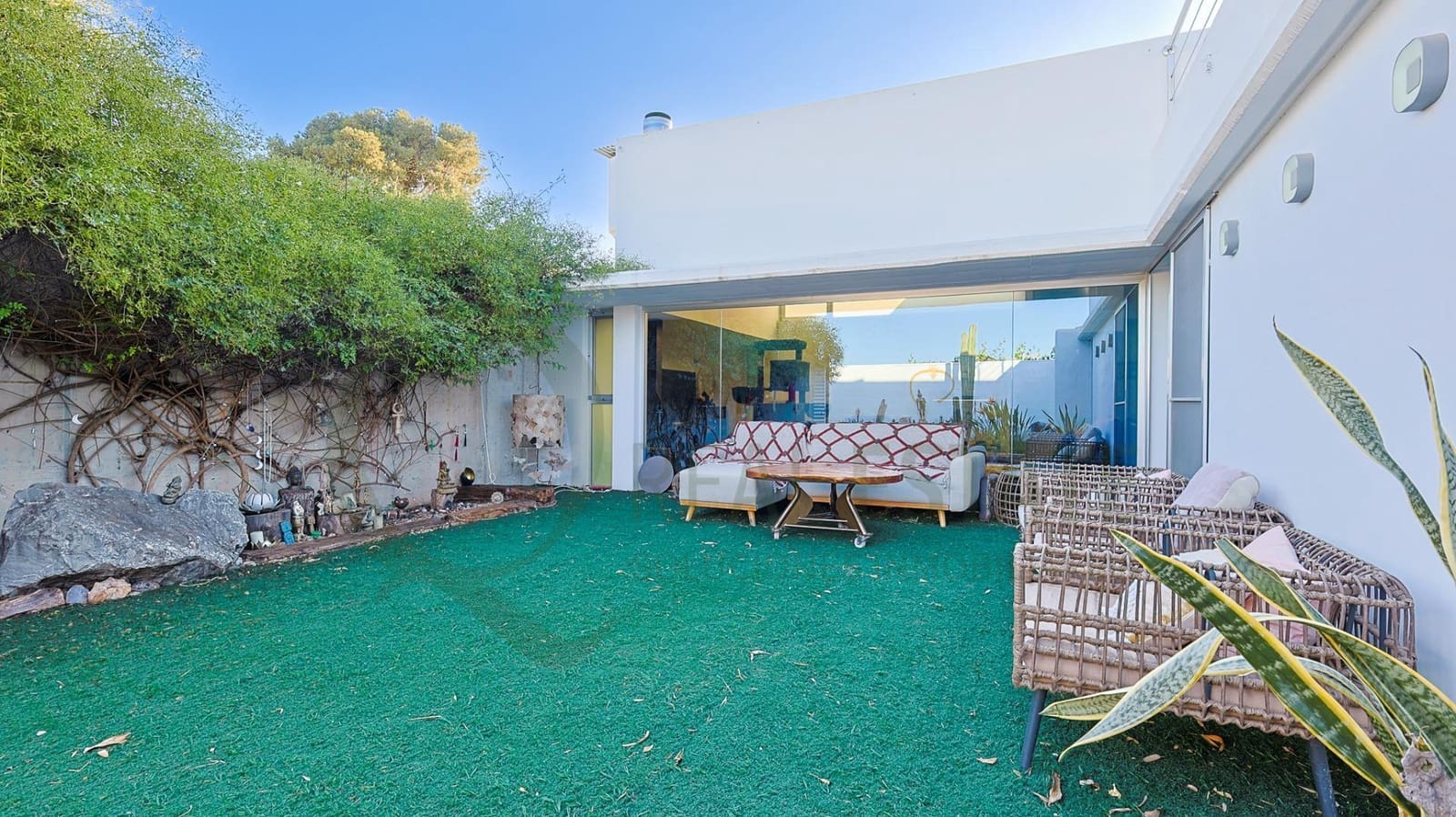 5 bedroom Villa for sale in Muchamiel / Mutxamel with pool garage - € 680,000 (Ref: 9726662)