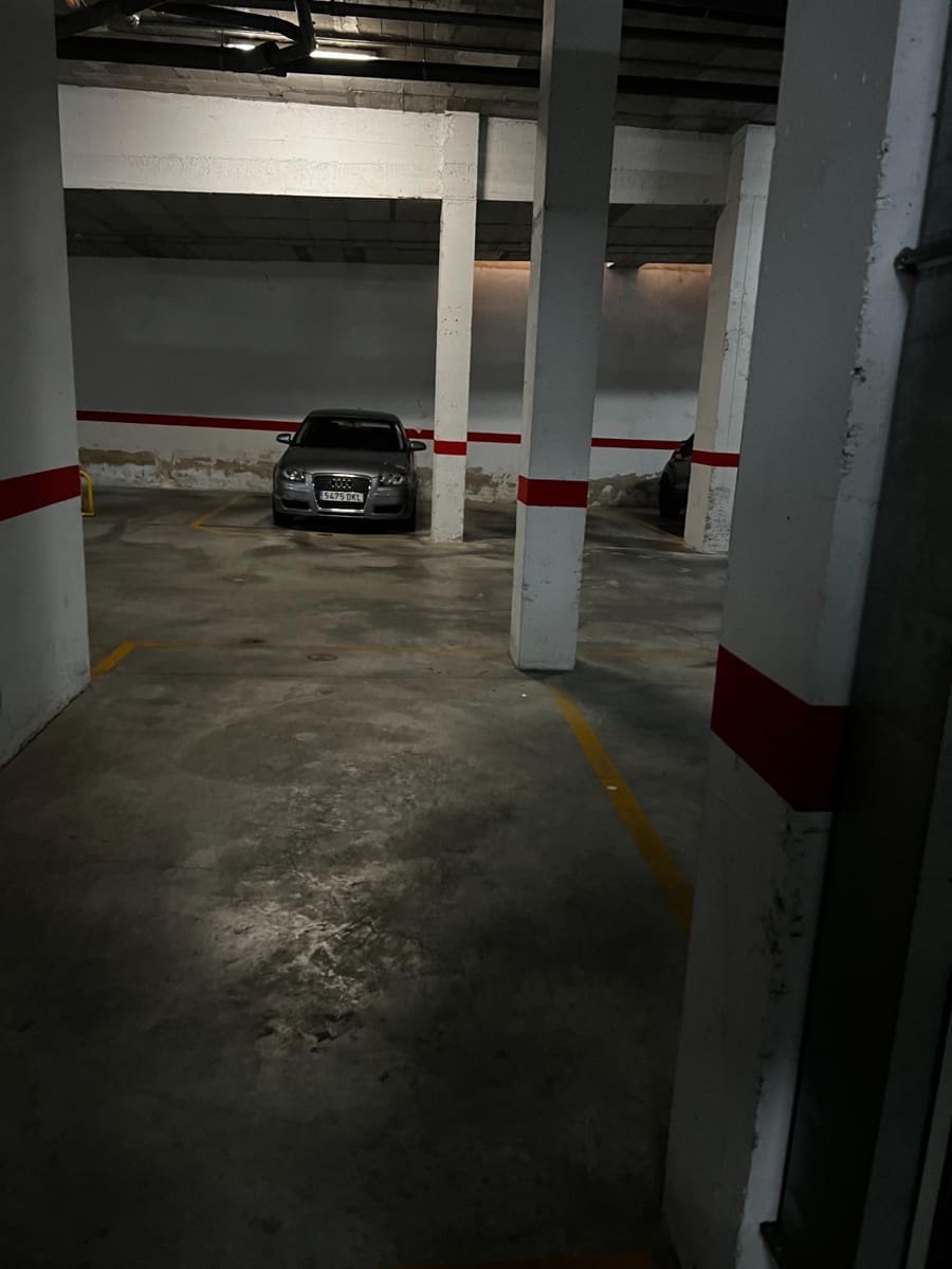 Autotalli myytävänä paikassa Alicante kaupunki - 29 000 € (Ref: 9726663)