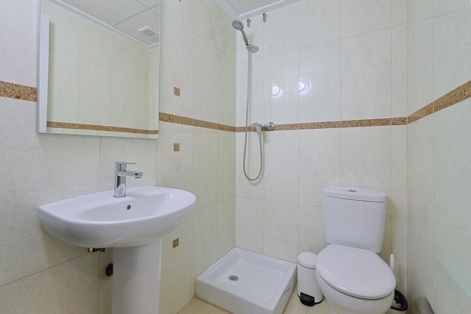 3 Zimmer Wohnung zu verkaufen in Muchamiel / Mutxamel mit Pool Garage - 273.000 € (Ref: 9732157)