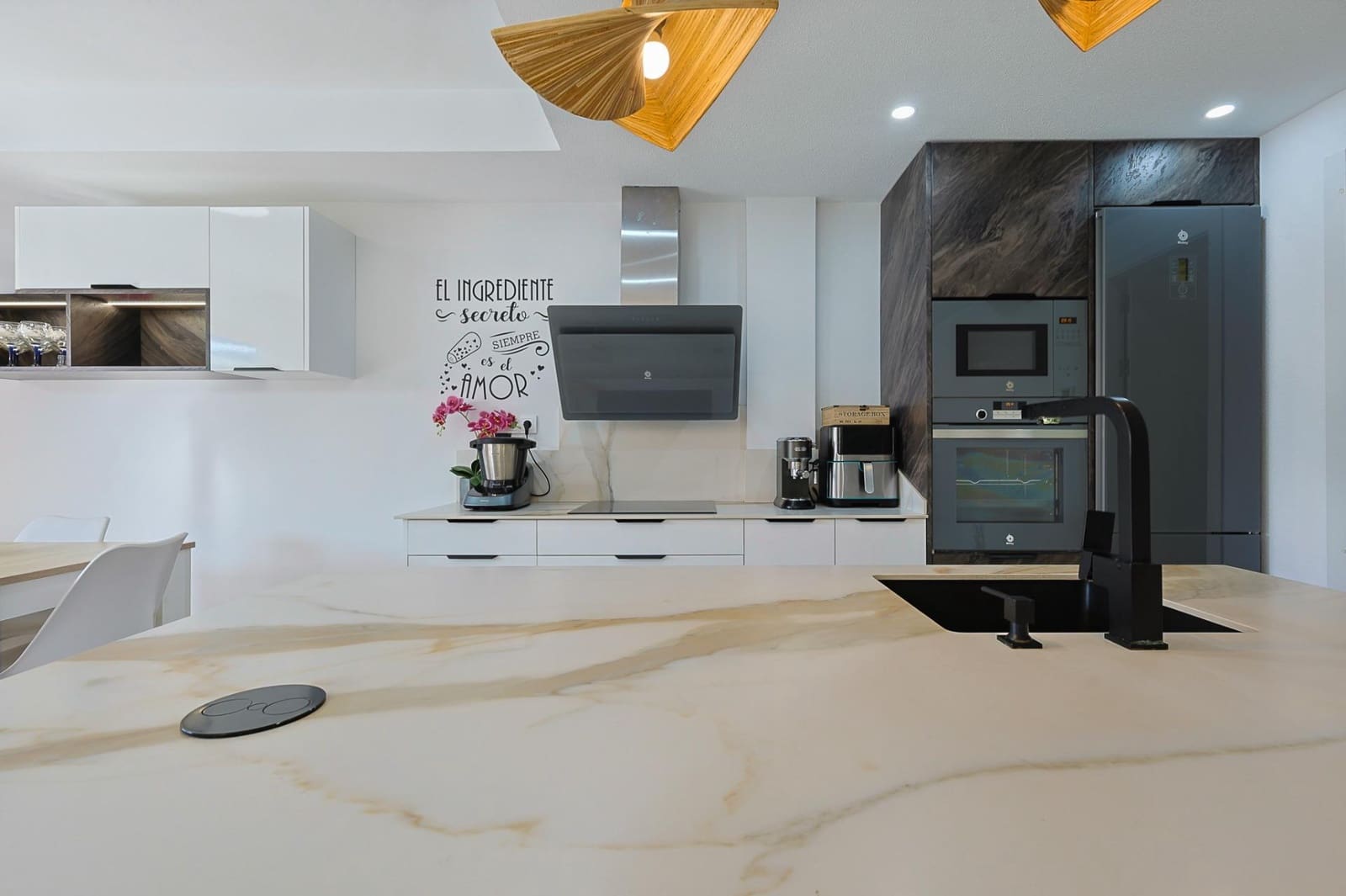 3 Zimmer Wohnung zu verkaufen in Muchamiel / Mutxamel mit Pool Garage - 273.000 € (Ref: 9732157)