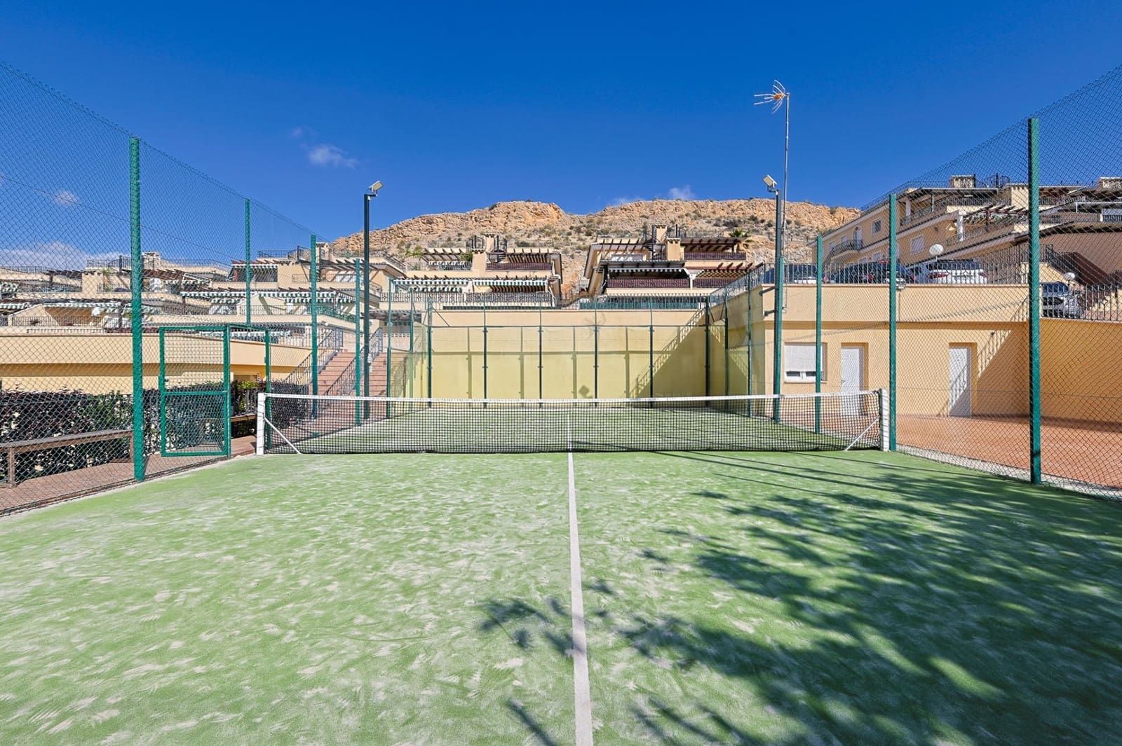 3 Zimmer Wohnung zu verkaufen in Muchamiel / Mutxamel mit Pool Garage - 273.000 € (Ref: 9732157)