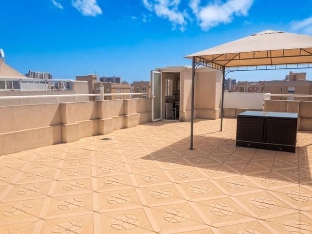 3 quarto Apartamento para venda em Playa de San Juan, Alicante cidade com piscina - 539 000 € (Ref: 9735607)