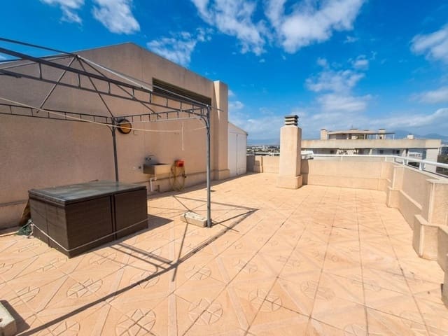 3 slaapkamer Flat te koop in Playa de San Juan, Alicante stad met zwembad - € 539.000 (Ref: 9735607)