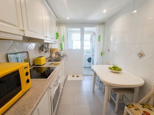 3 slaapkamer Flat te koop in Playa de San Juan, Alicante stad met zwembad - € 539.000 (Ref: 9735607)