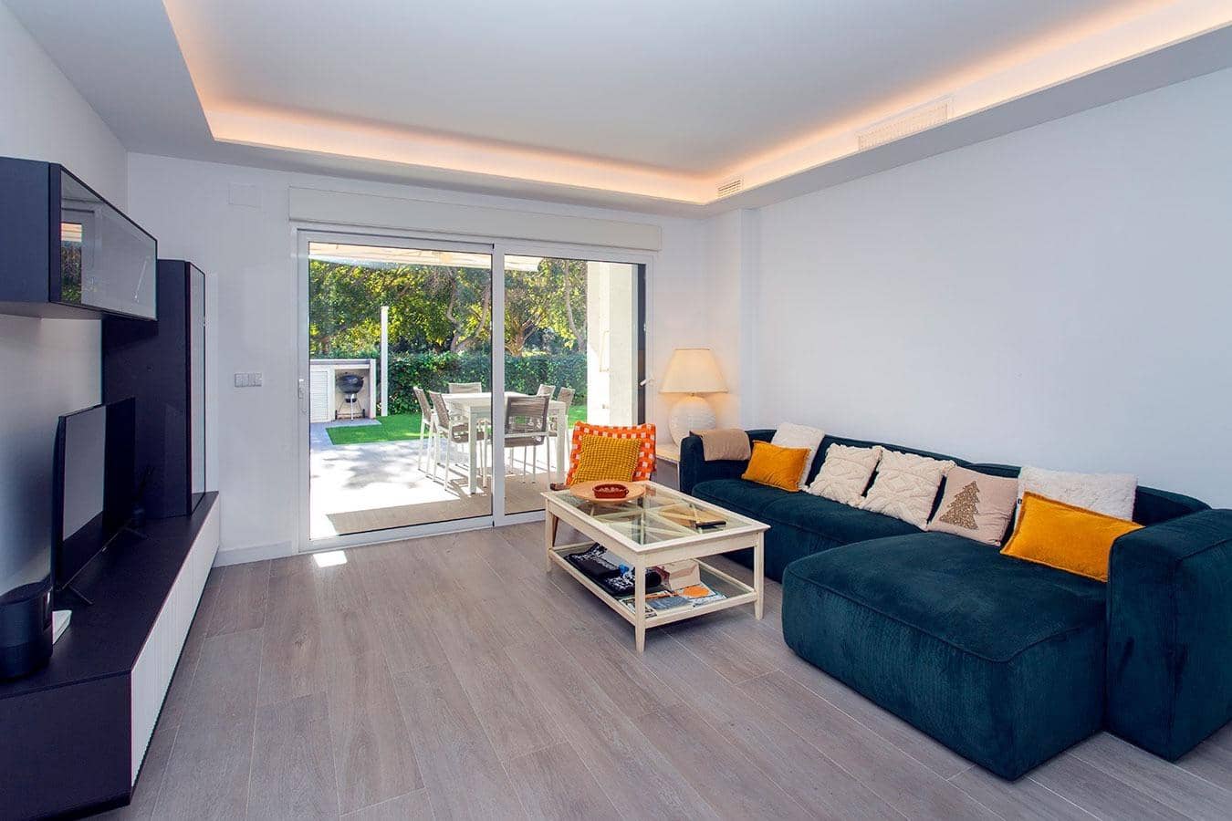 3 soverom Bungalow til salgs i Playa de San Juan med svømmebasseng garasje - € 636 000 (Ref: 9735608)