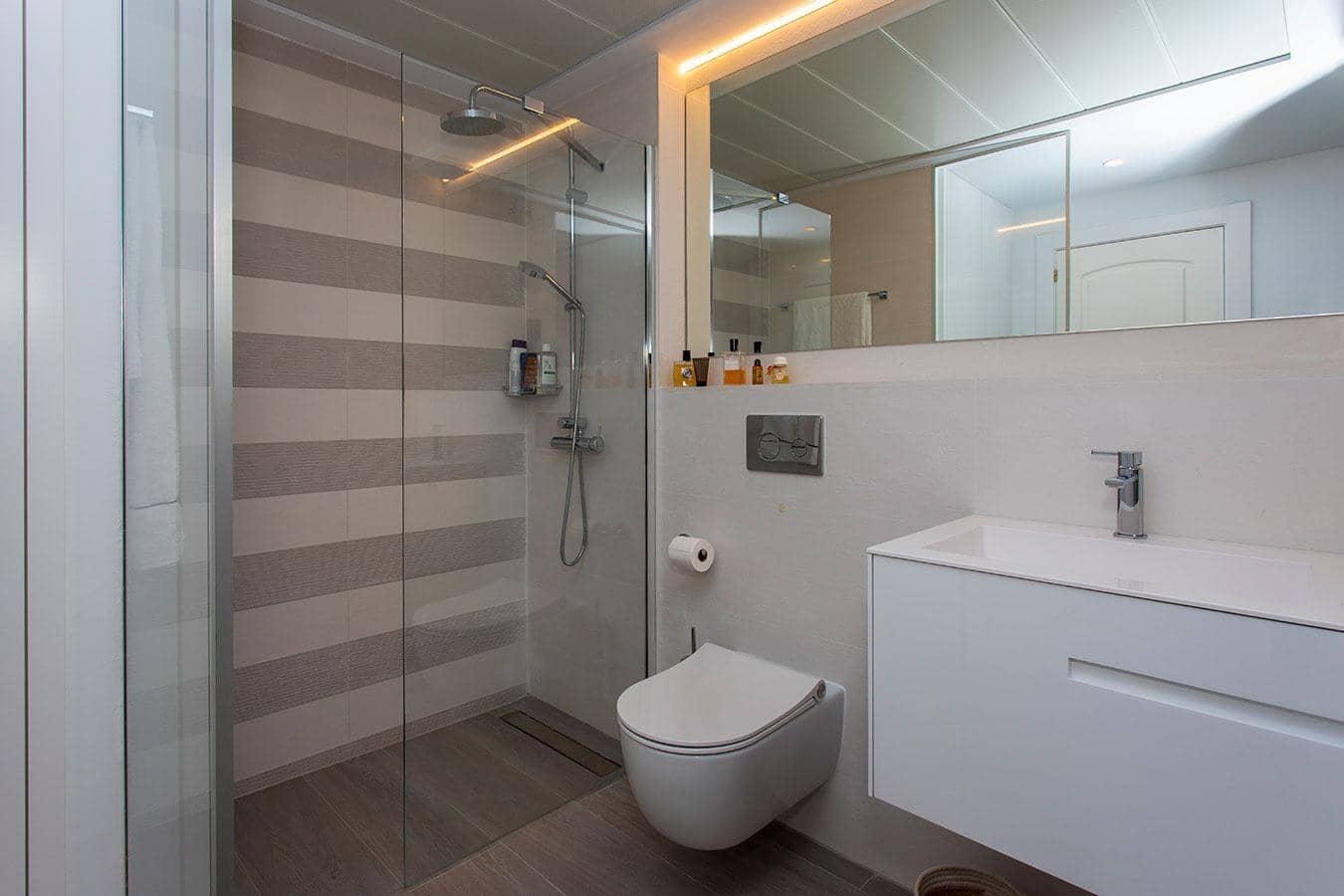 3 soverom Bungalow til salgs i Playa de San Juan med svømmebasseng garasje - € 636 000 (Ref: 9735608)