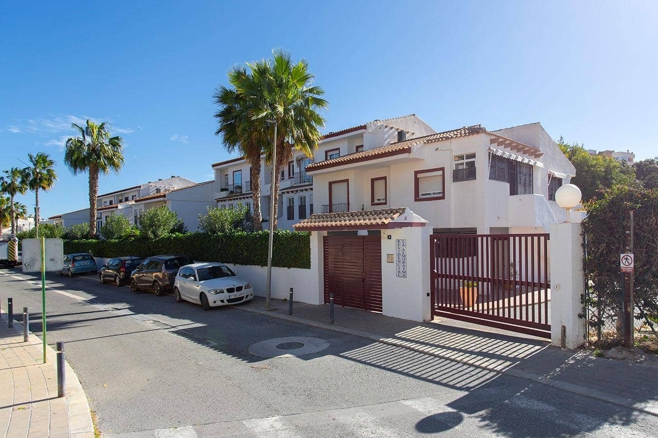3 soverom Bungalow til salgs i Playa de San Juan med svømmebasseng garasje - € 636 000 (Ref: 9735608)