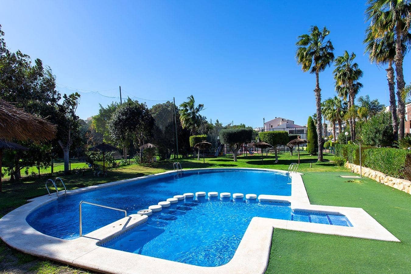 3 soverom Bungalow til salgs i Playa de San Juan med svømmebasseng garasje - € 636 000 (Ref: 9735608)