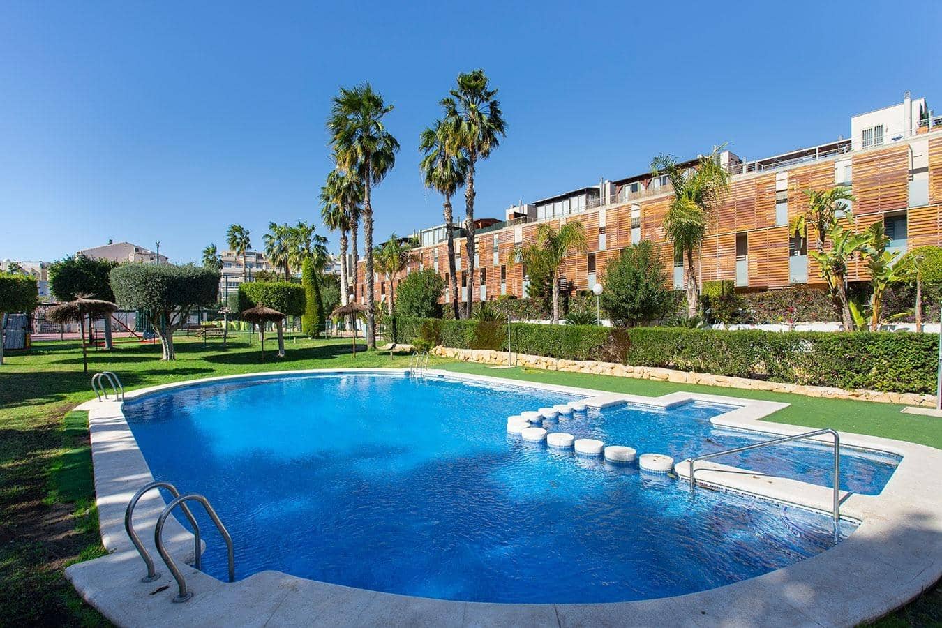 3 soverom Bungalow til salgs i Playa de San Juan med svømmebasseng garasje - € 636 000 (Ref: 9735608)