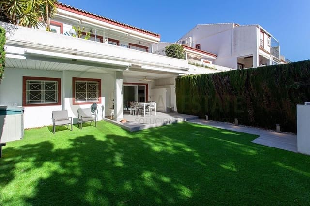 3 bedroom Bungalow for sale in Playa de San Juan, Alicante / Alacant city with pool garage - € 636,000 (Ref: 9735608)