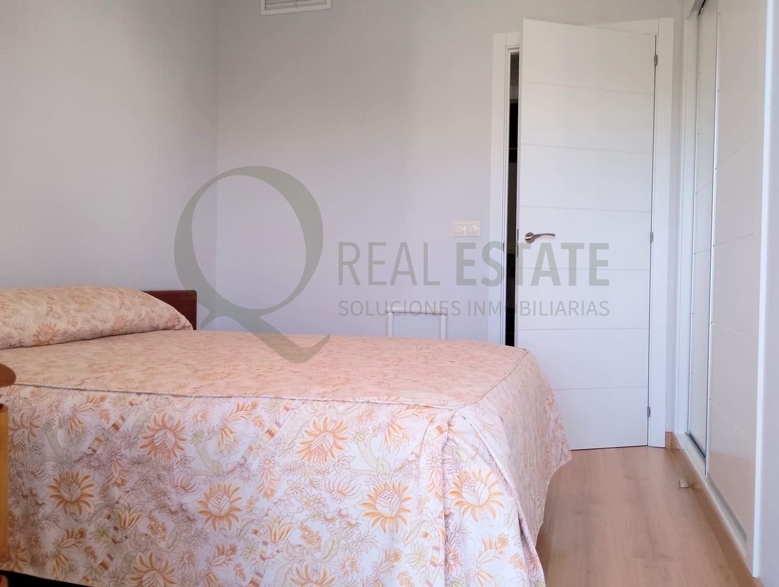 3 quarto Apartamento para venda em Alicante cidade com piscina garagem - 840 000 € (Ref: 9735609)