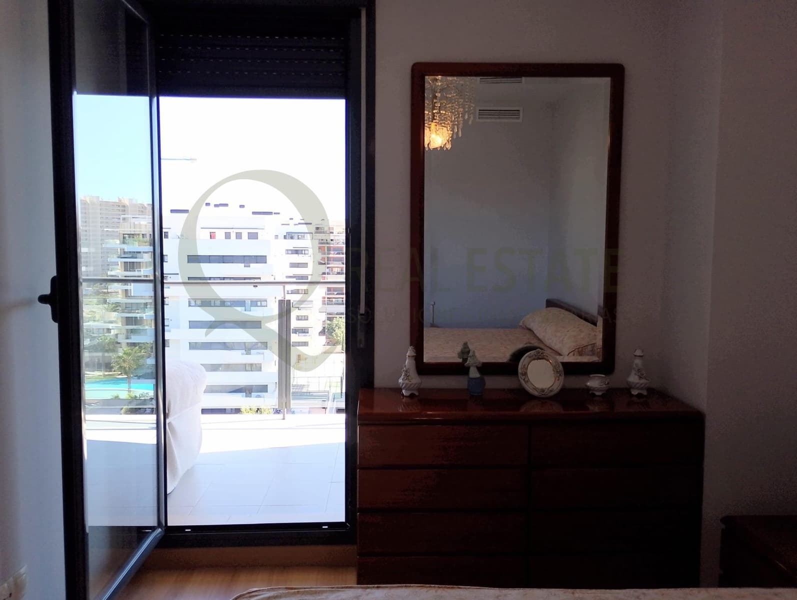 3 quarto Apartamento para venda em Alicante cidade com piscina garagem - 840 000 € (Ref: 9735609)