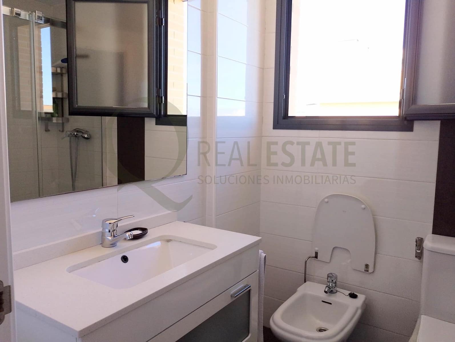 3 quarto Apartamento para venda em Alicante cidade com piscina garagem - 840 000 € (Ref: 9735609)