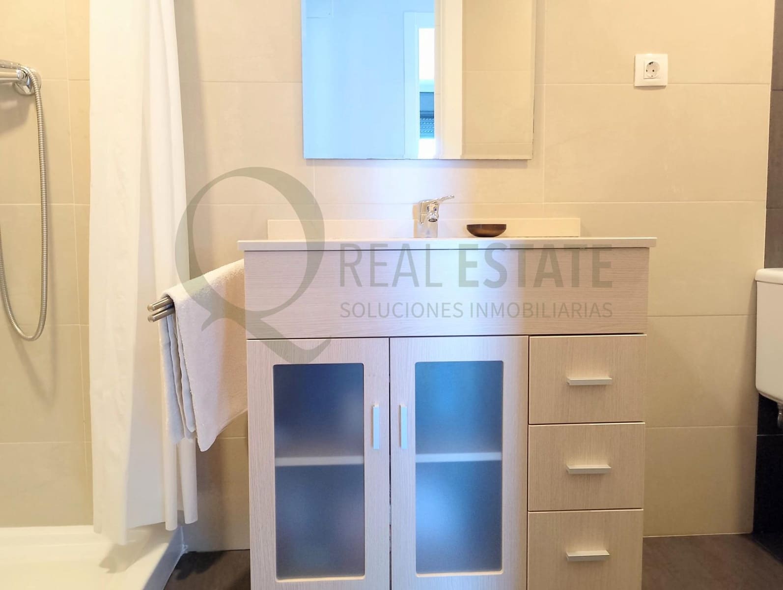 3 quarto Apartamento para venda em Alicante cidade com piscina garagem - 840 000 € (Ref: 9735609)