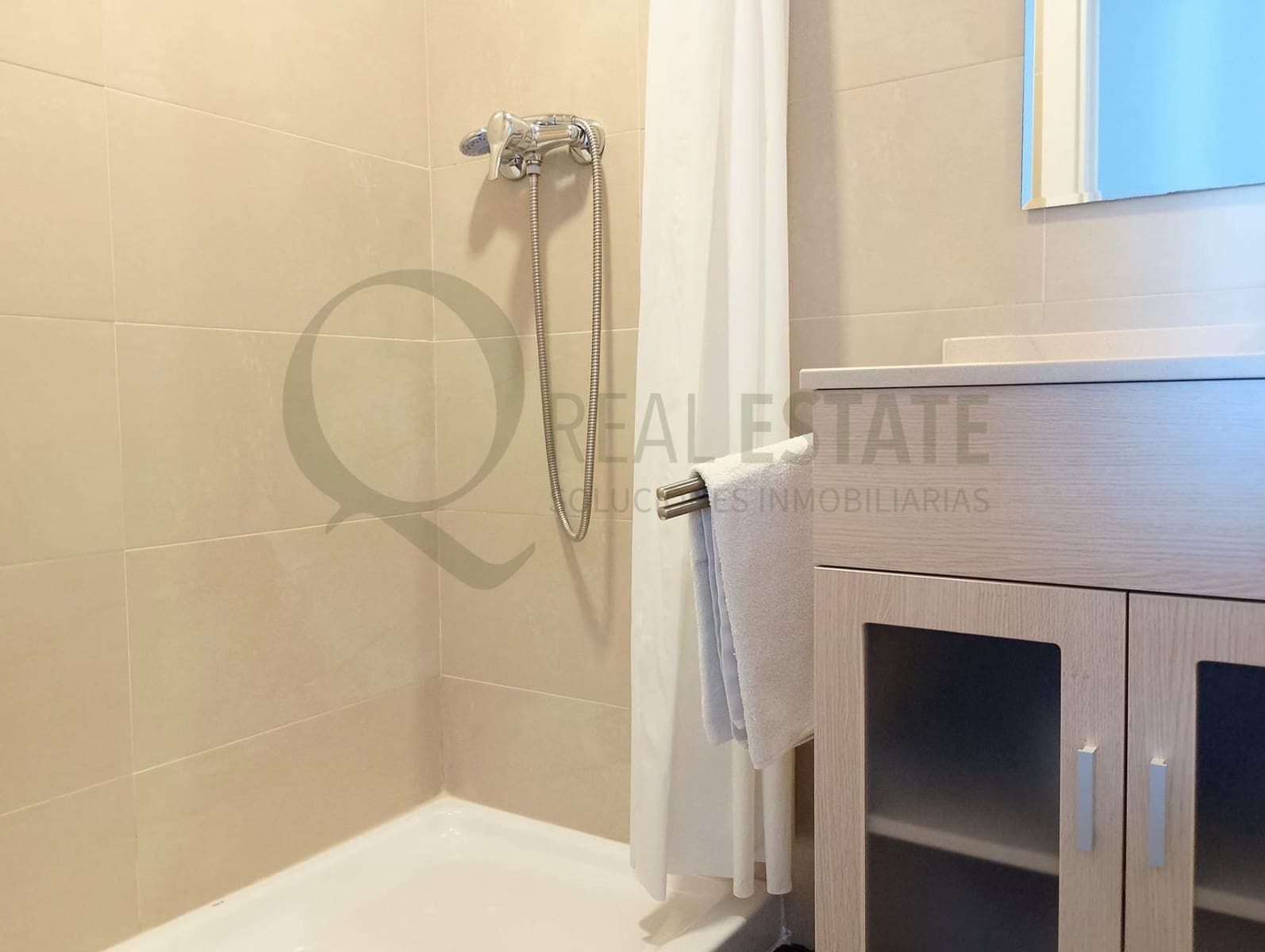 3 quarto Apartamento para venda em Alicante cidade com piscina garagem - 840 000 € (Ref: 9735609)