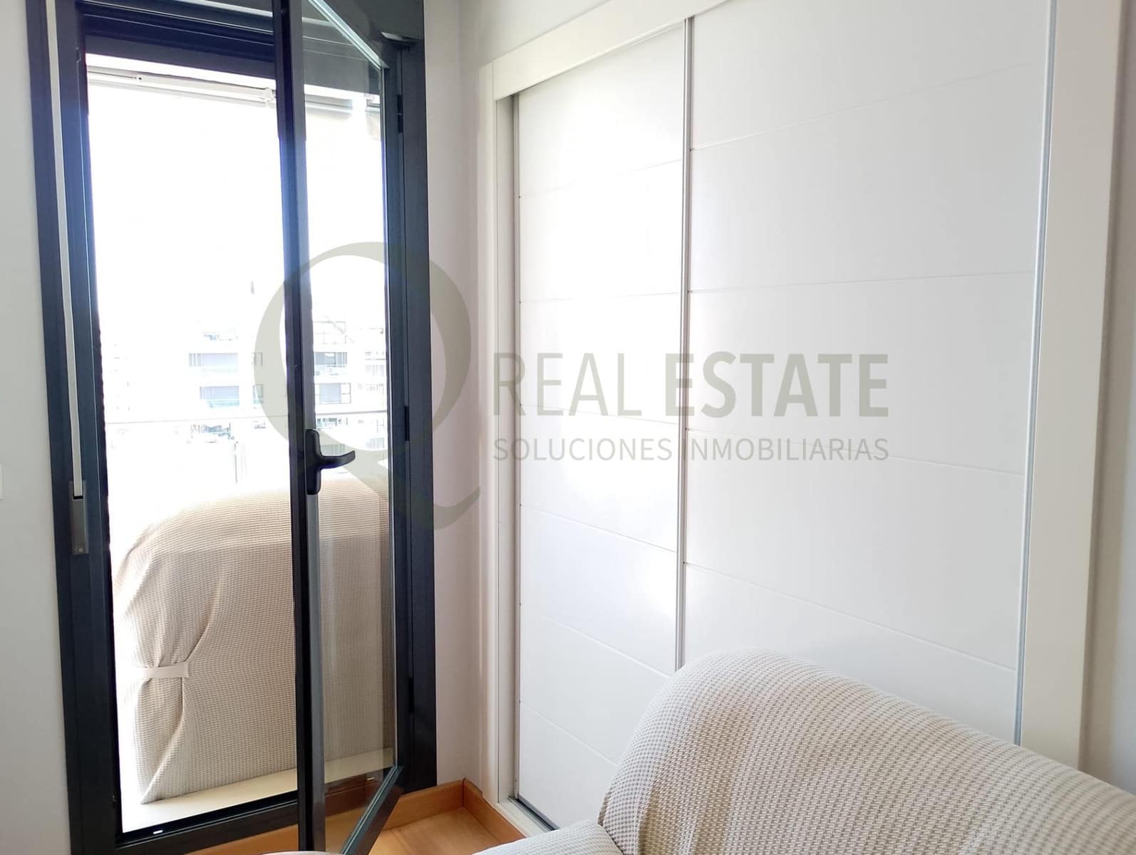 3 quarto Apartamento para venda em Alicante cidade com piscina garagem - 840 000 € (Ref: 9735609)