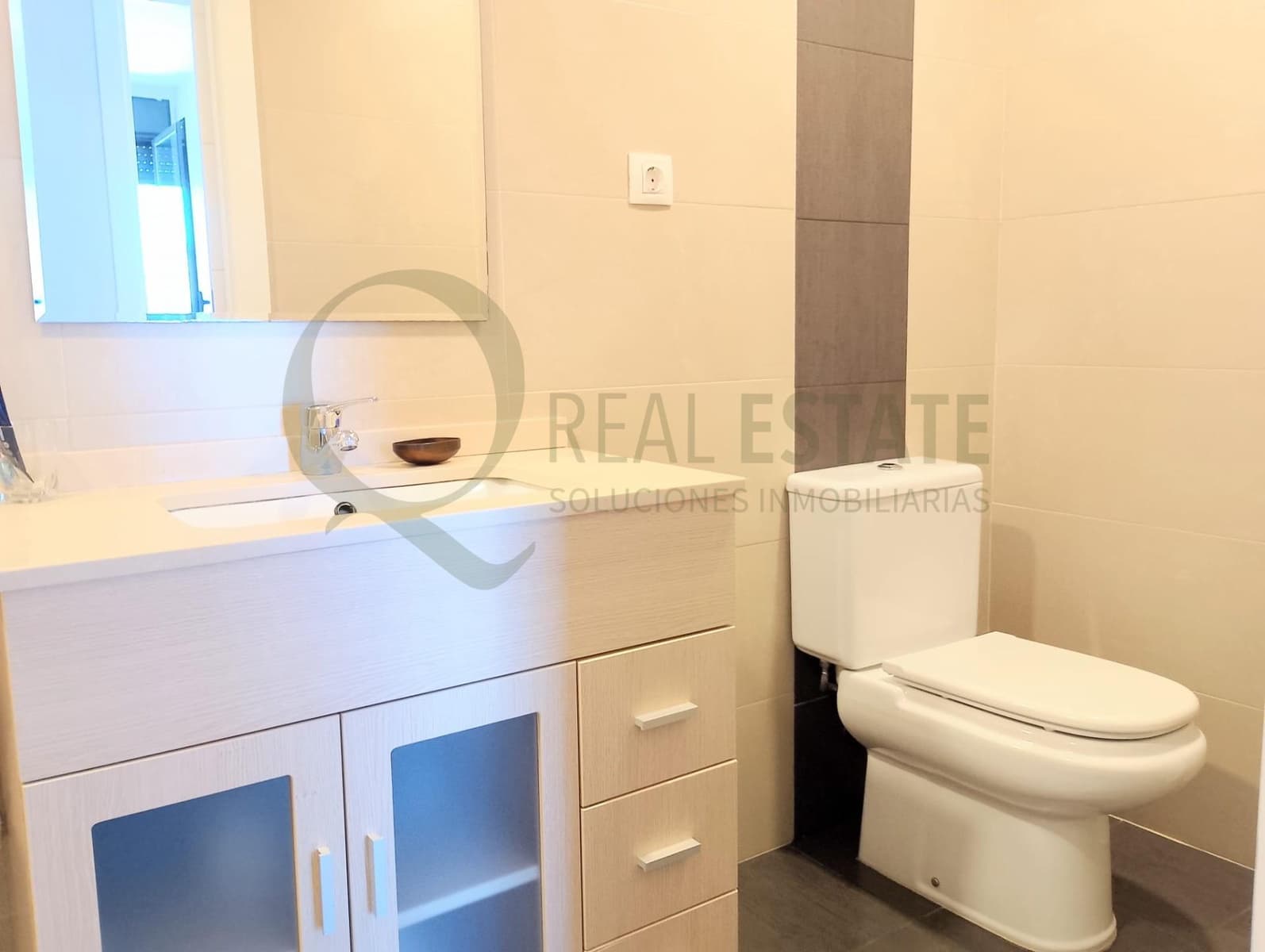 3 quarto Apartamento para venda em Alicante cidade com piscina garagem - 840 000 € (Ref: 9735609)