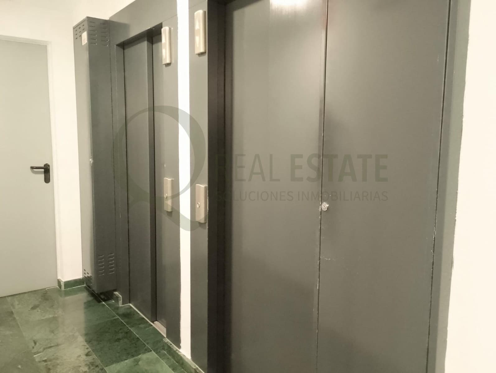 3 quarto Apartamento para venda em Alicante cidade com piscina garagem - 840 000 € (Ref: 9735609)