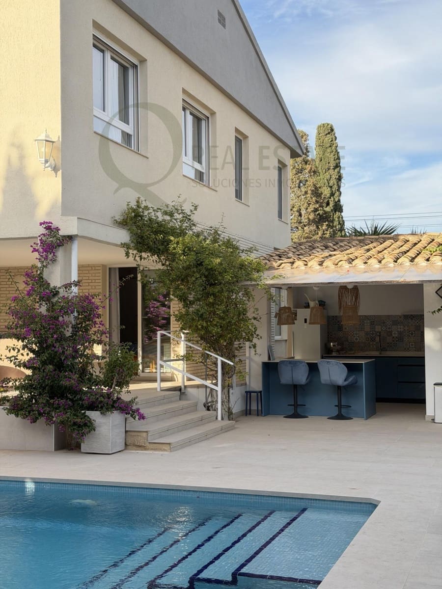 7 bedroom Villa for sale in La Font with pool garage - € 1,395,000 (Ref: 9735610)