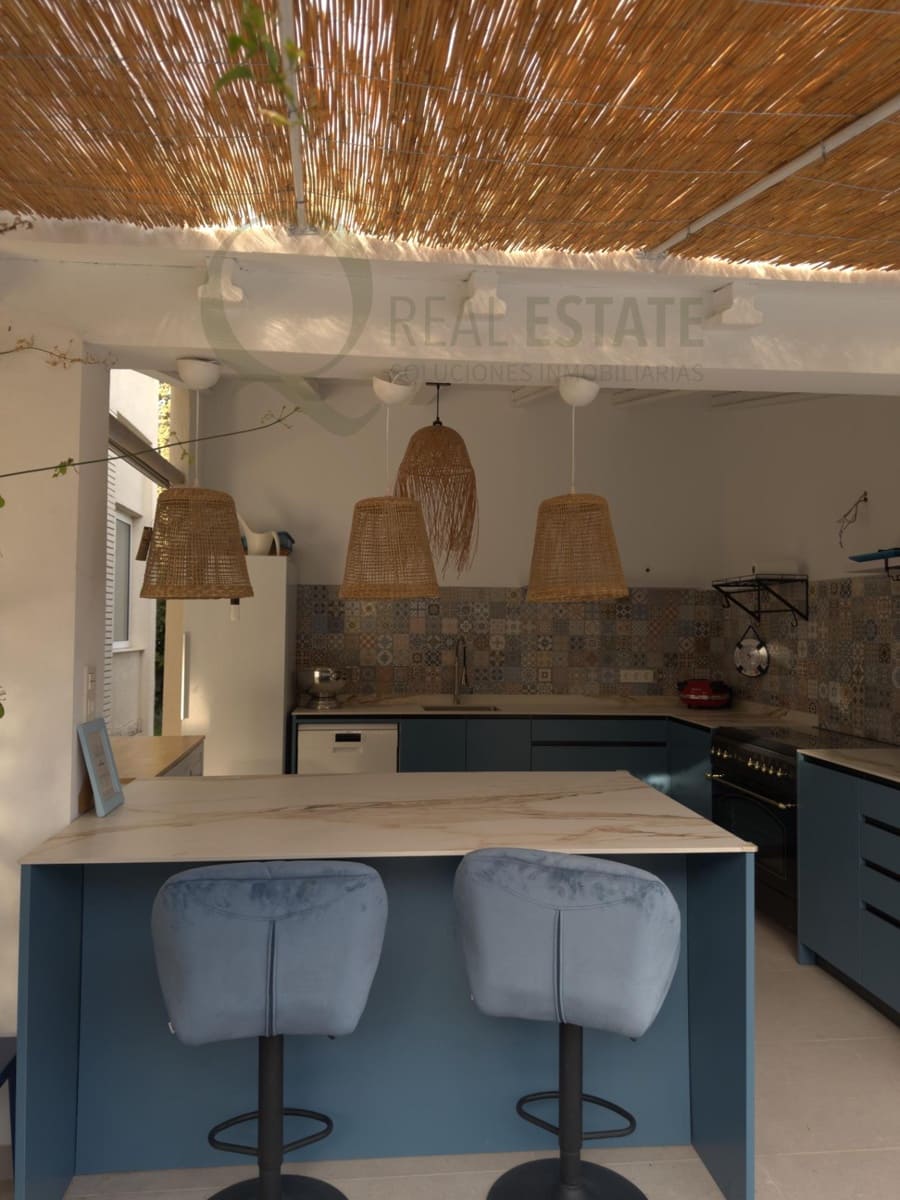 7 bedroom Villa for sale in La Font with pool garage - € 1,395,000 (Ref: 9735610)