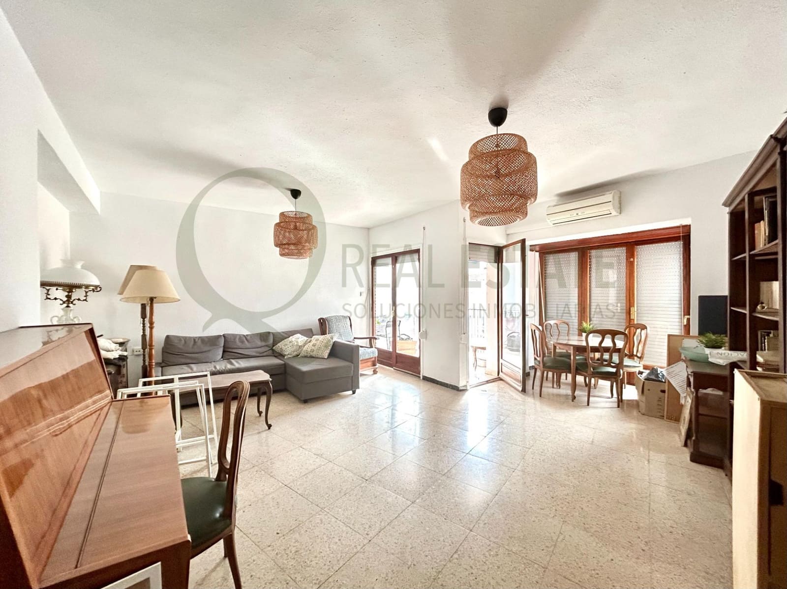 4 Zimmer Wohnung zu verkaufen in Alicante / Alacant Stadt - 395.500 € (Ref: 9738585)