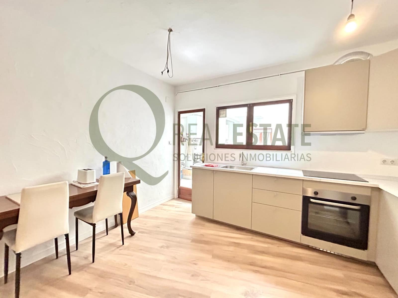 4 slaapkamer Flat te koop in Alicante stad - € 395.500 (Ref: 9738585)