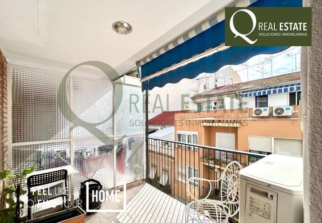 4 bedroom Flat for sale in Mercado, Alicante / Alacant city - € 379,500 (Ref: 9738585)