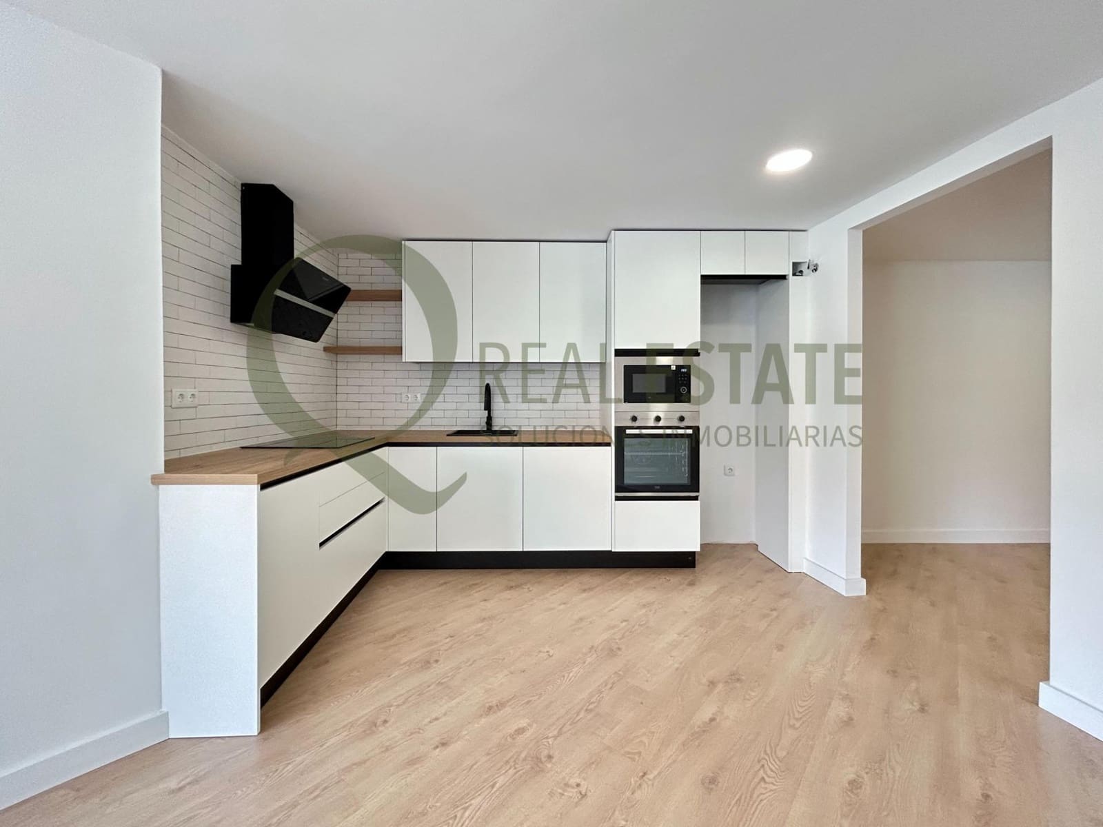 3 bedroom Flat for sale in San Vicente / Sant Vicent del Raspeig with pool - € 229,000 (Ref: 9741760)