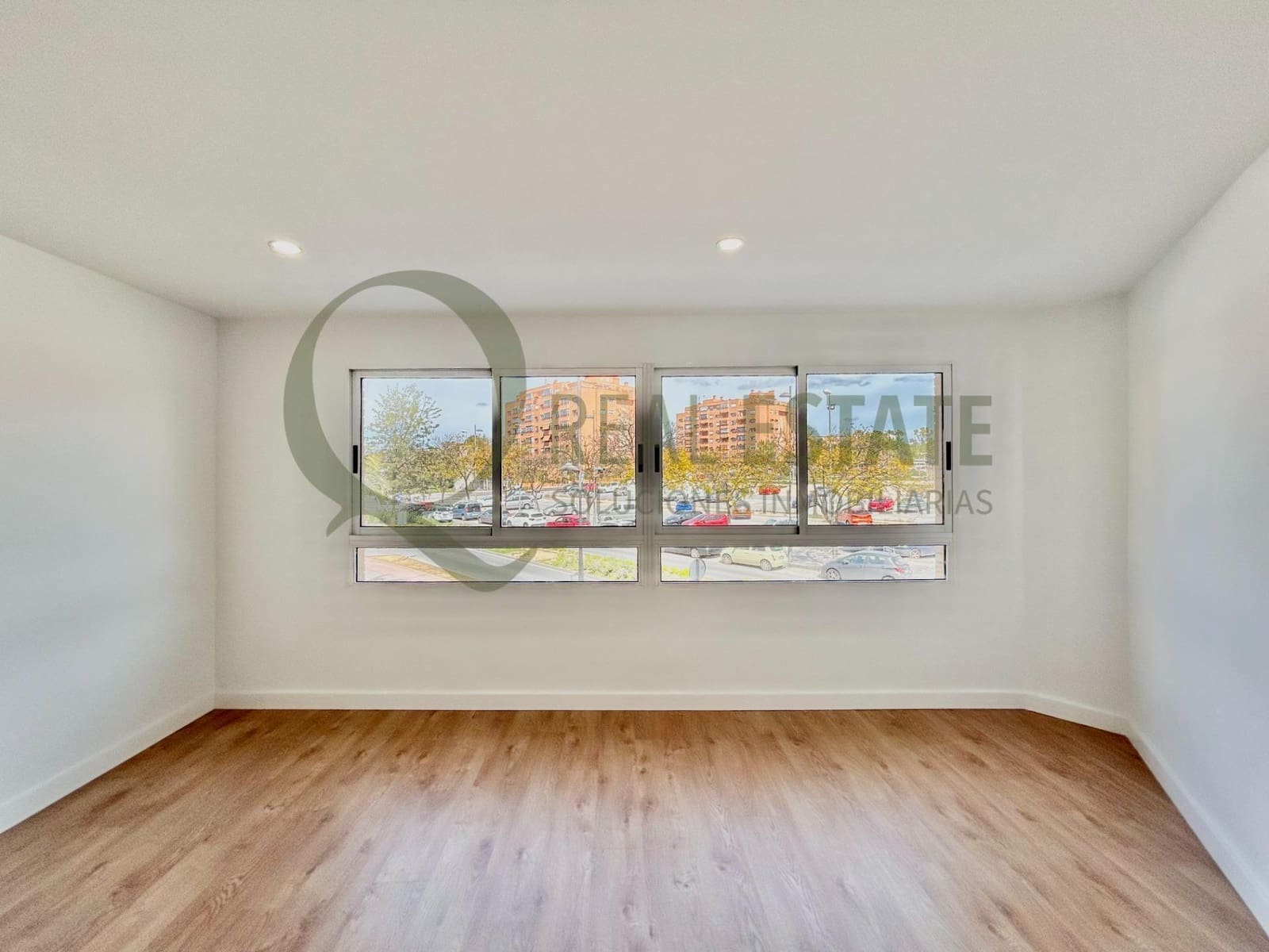 3 bedroom Flat for sale in San Vicente / Sant Vicent del Raspeig with pool - € 229,000 (Ref: 9741760)