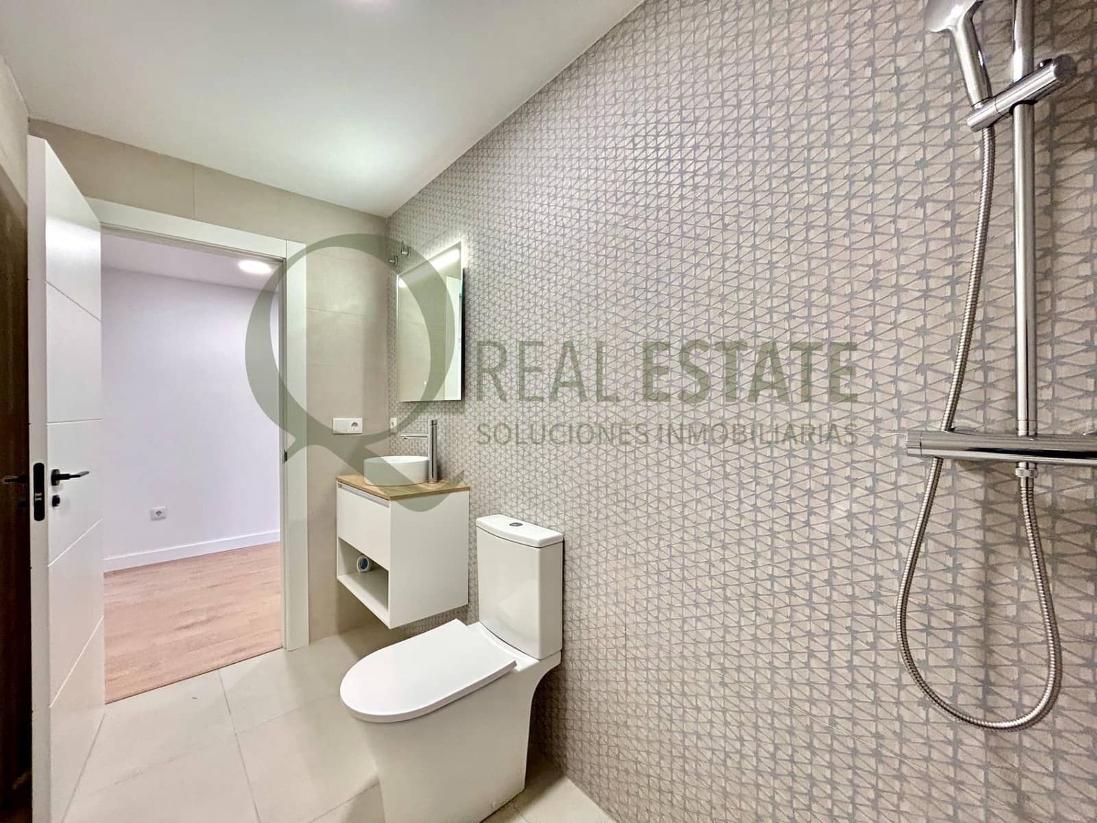 3 bedroom Flat for sale in San Vicente / Sant Vicent del Raspeig with pool - € 229,000 (Ref: 9741760)