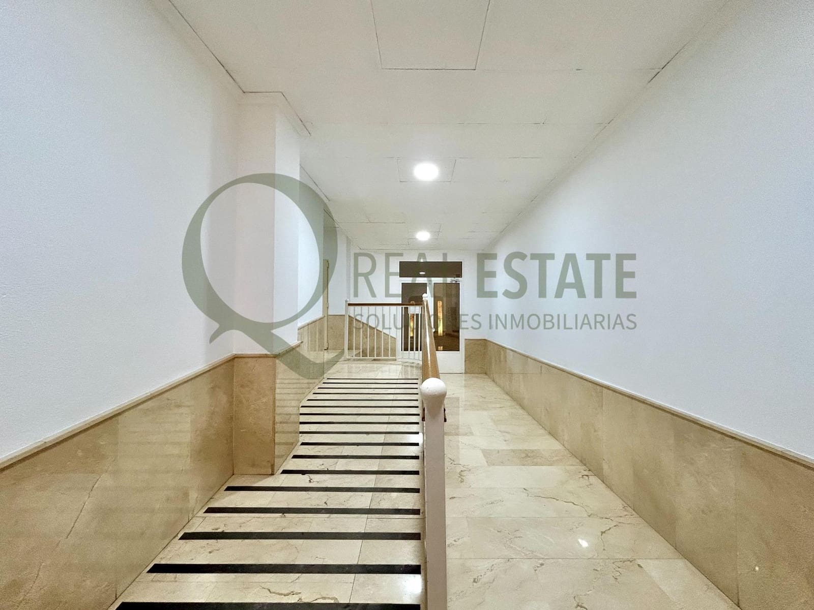 3 bedroom Flat for sale in San Vicente / Sant Vicent del Raspeig with pool - € 229,000 (Ref: 9741760)