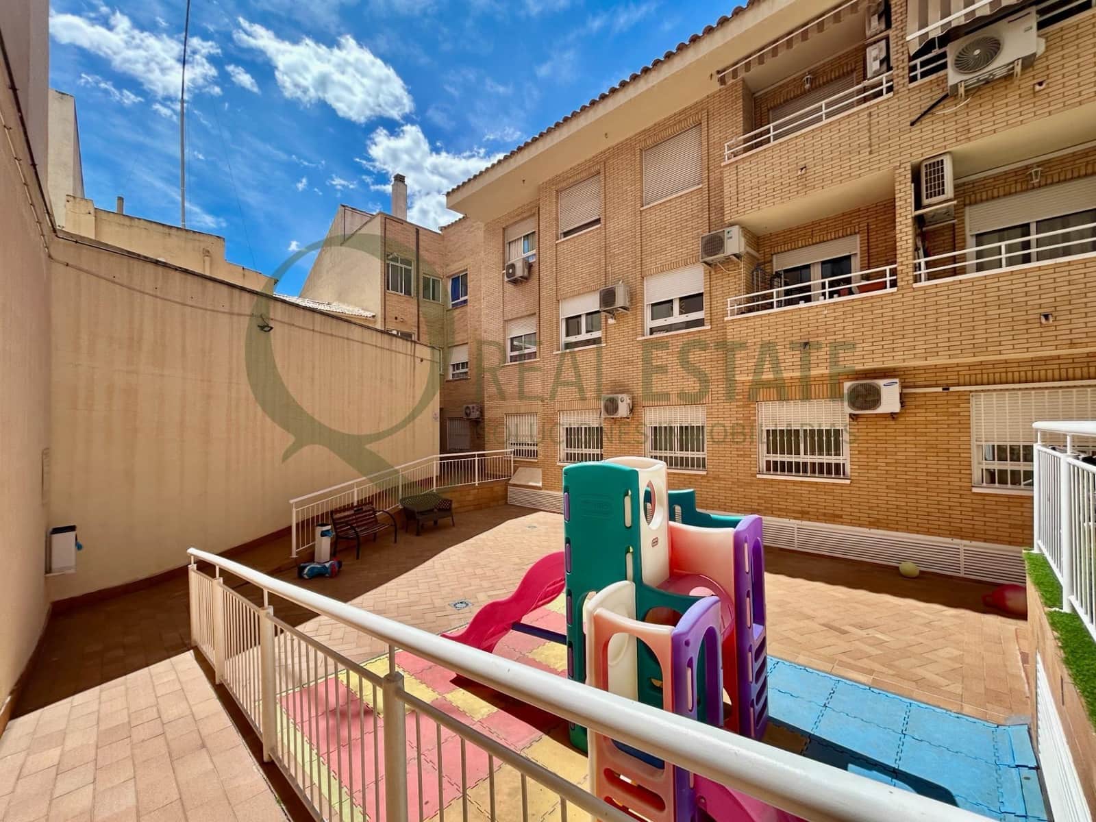 3 bedroom Flat for sale in San Vicente / Sant Vicent del Raspeig with pool - € 229,000 (Ref: 9741760)