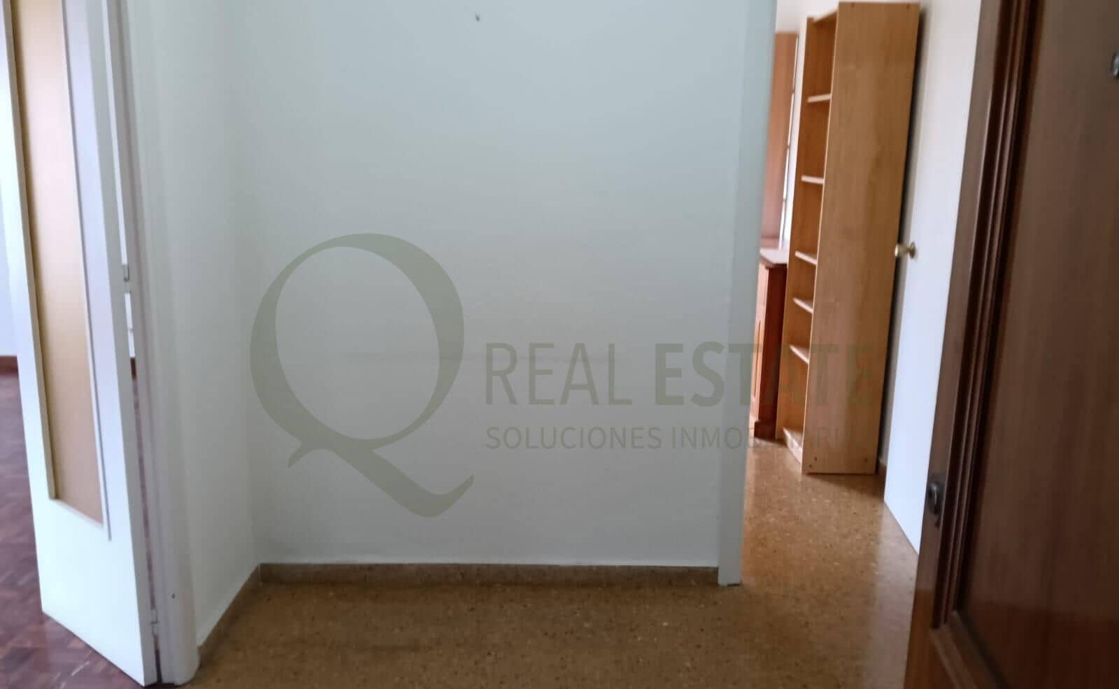 4 soveværelse Lejlighed til salg i Alicante by - € 450.000 (Ref: 9741761)