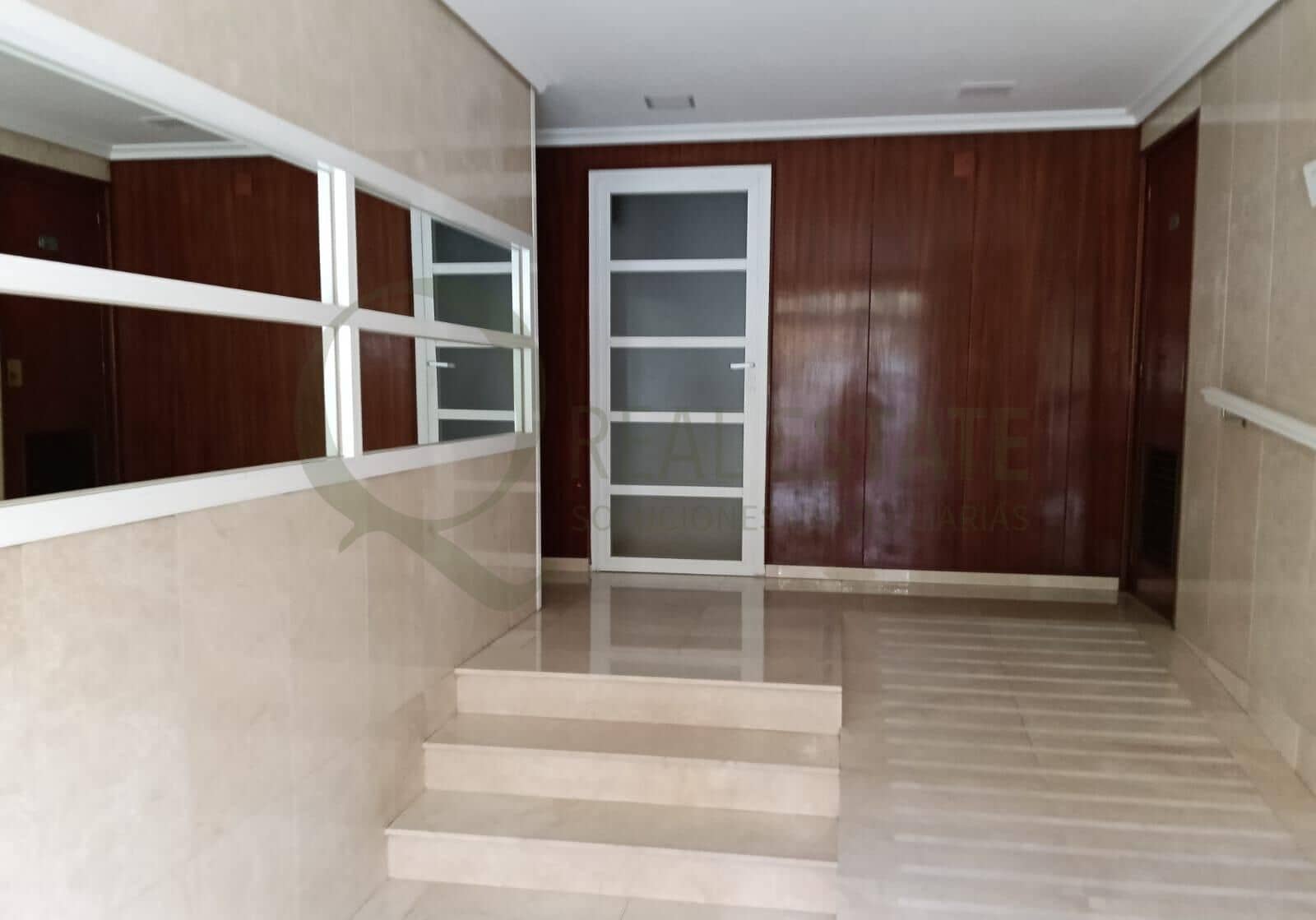 4 soveværelse Lejlighed til salg i Alicante by - € 450.000 (Ref: 9741761)