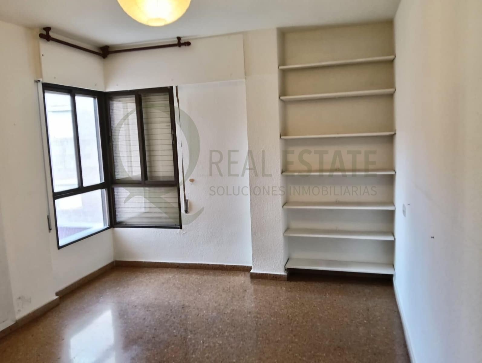 4 soveværelse Lejlighed til salg i Alicante by - € 450.000 (Ref: 9741761)