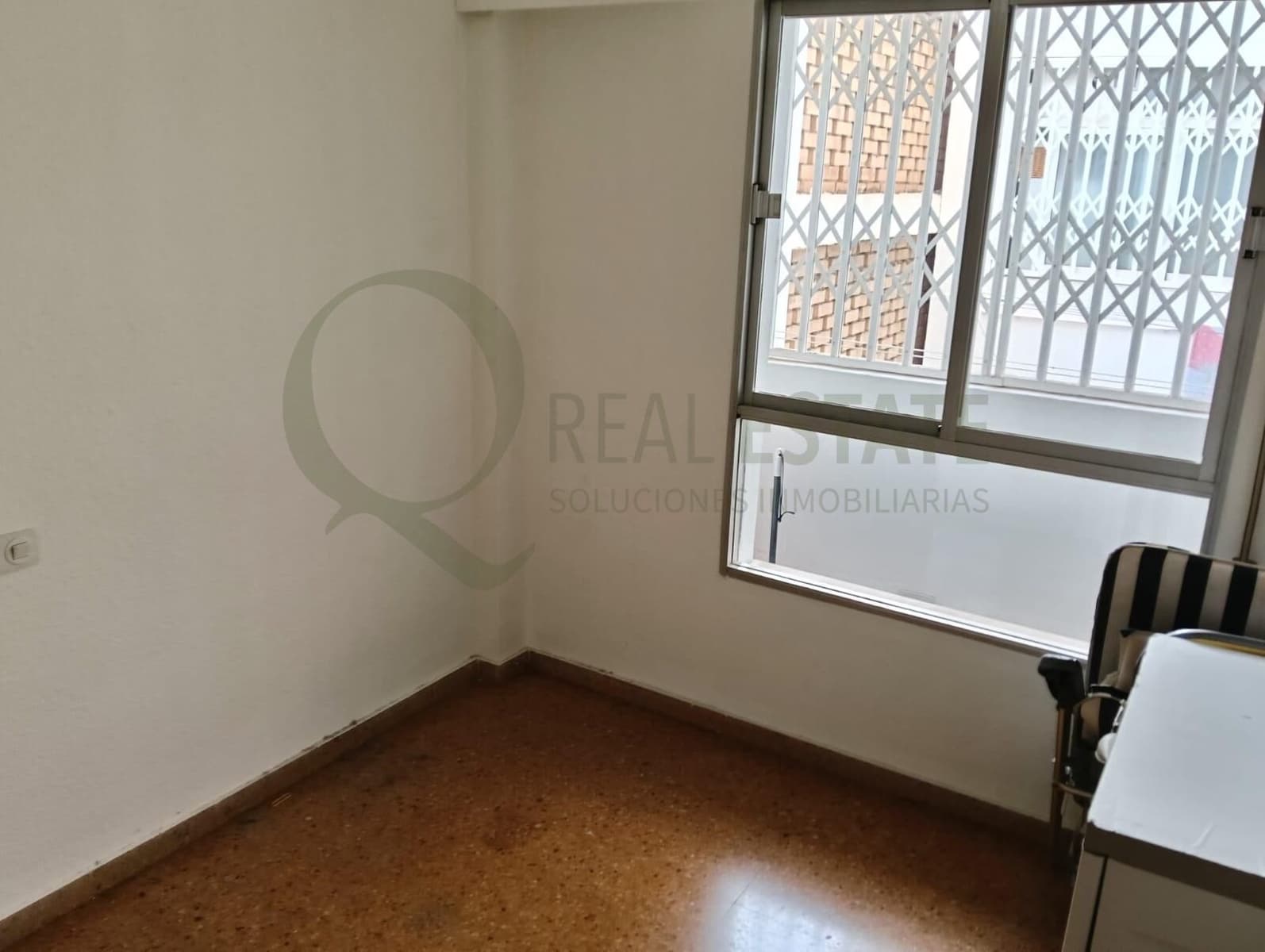 4 soveværelse Lejlighed til salg i Alicante by - € 450.000 (Ref: 9741761)