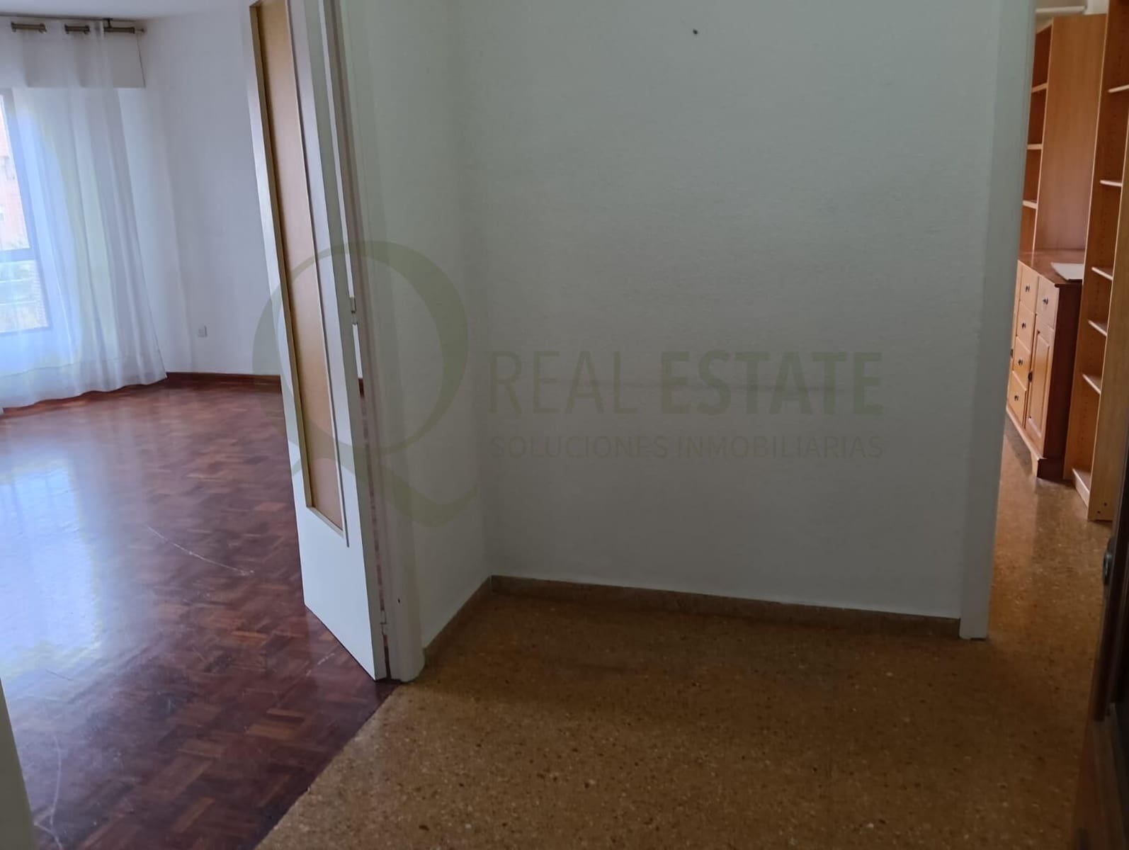 4 soveværelse Lejlighed til salg i Alicante by - € 450.000 (Ref: 9741761)