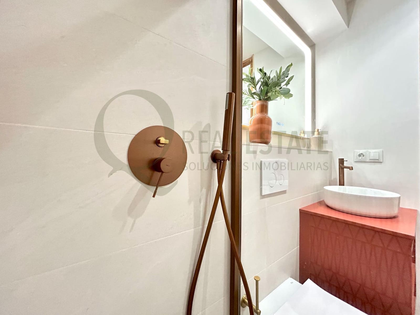 4 camera da letto Appartamento da affittare in Alicante citta - 2.500 € (Rif: 9744148)