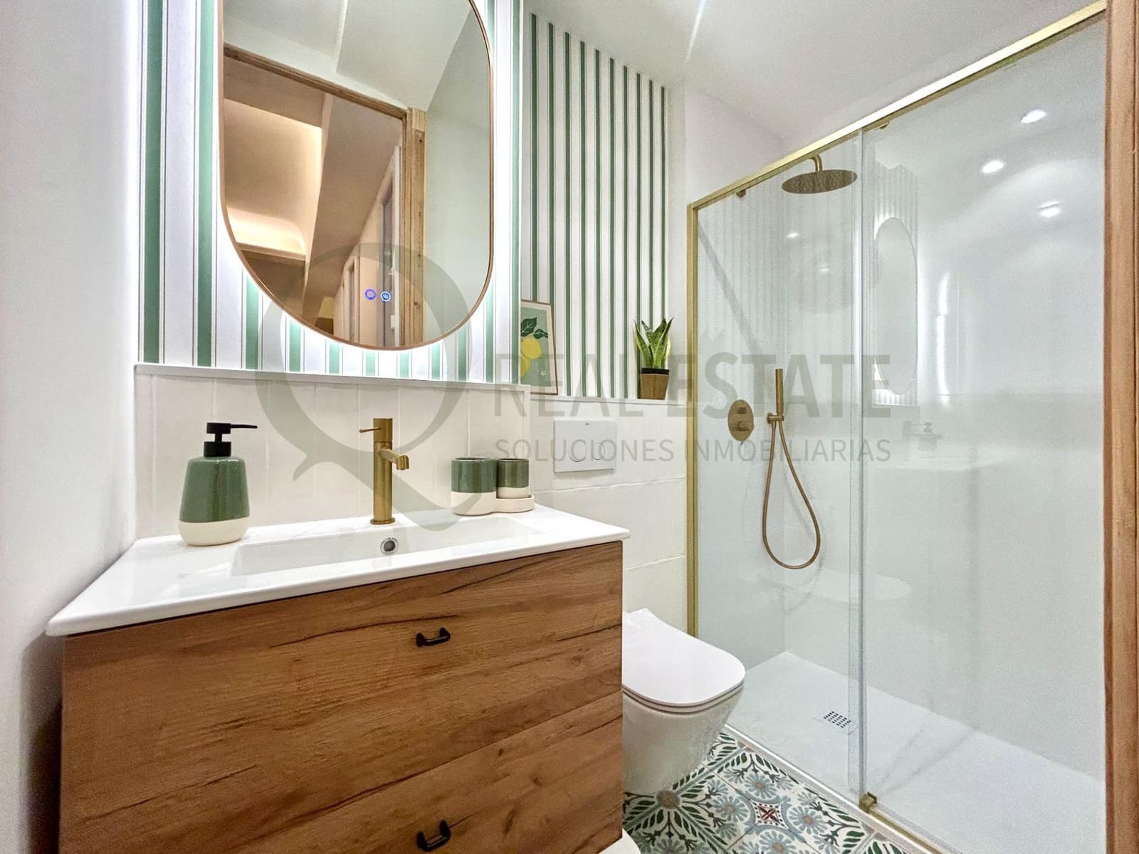 4 camera da letto Appartamento da affittare in Alicante citta - 2.500 € (Rif: 9744148)