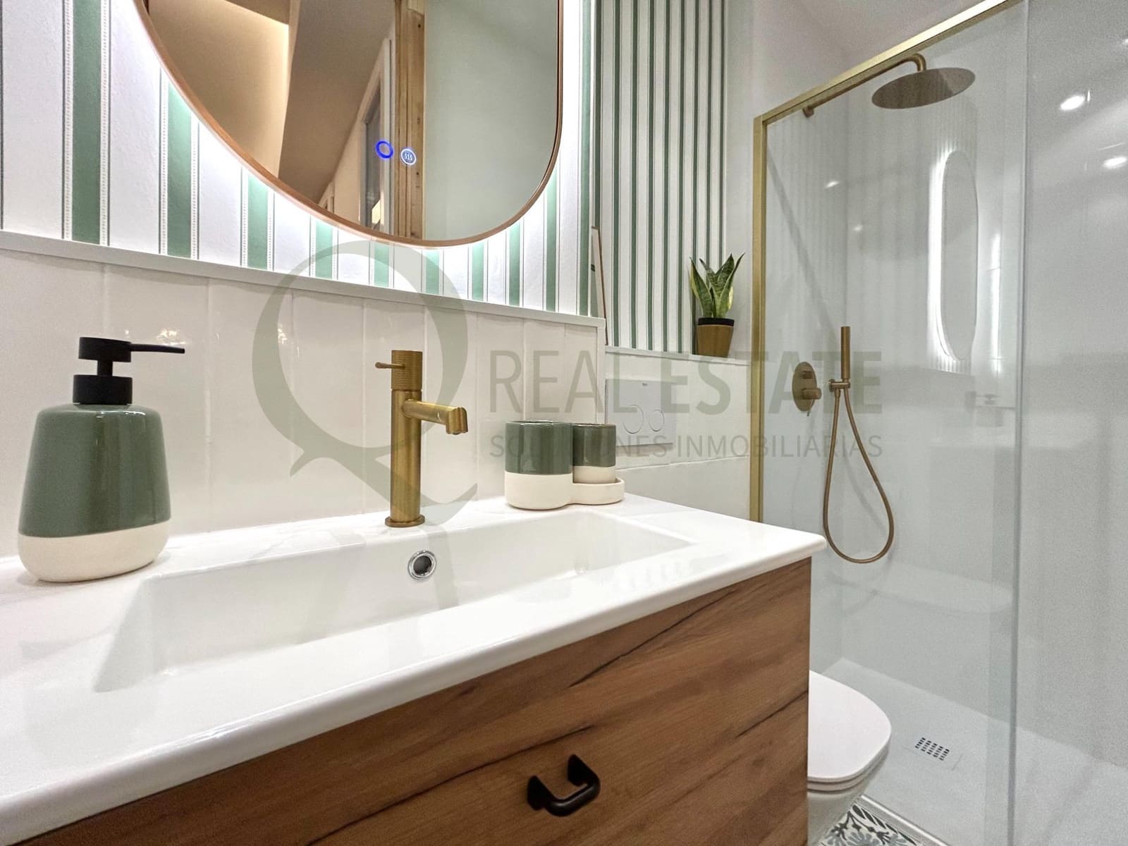 4 camera da letto Appartamento da affittare in Alicante citta - 2.500 € (Rif: 9744148)