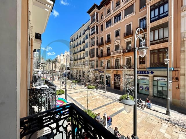 4 sovrum Lägenhet att hyra i Mercado, Alicante stad - 2 500 € (Ref: 9744148)