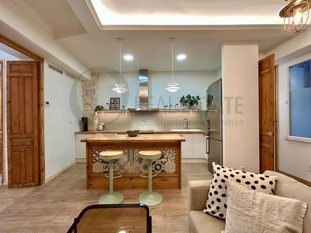 Piso de 4 habitaciones en Alicante / Alacant ciudad en alquiler - 2.000 € (Ref: 9744148)