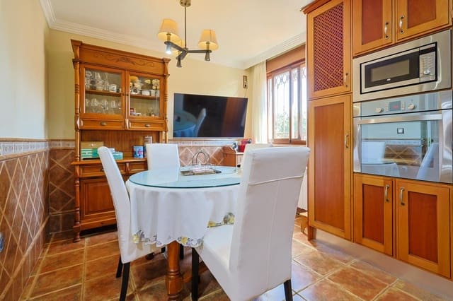 5 soveværelse Villa til salg i Alicante Golf, Alicante by med swimmingpool garage - € 1.250.000 (Ref: 9748079)