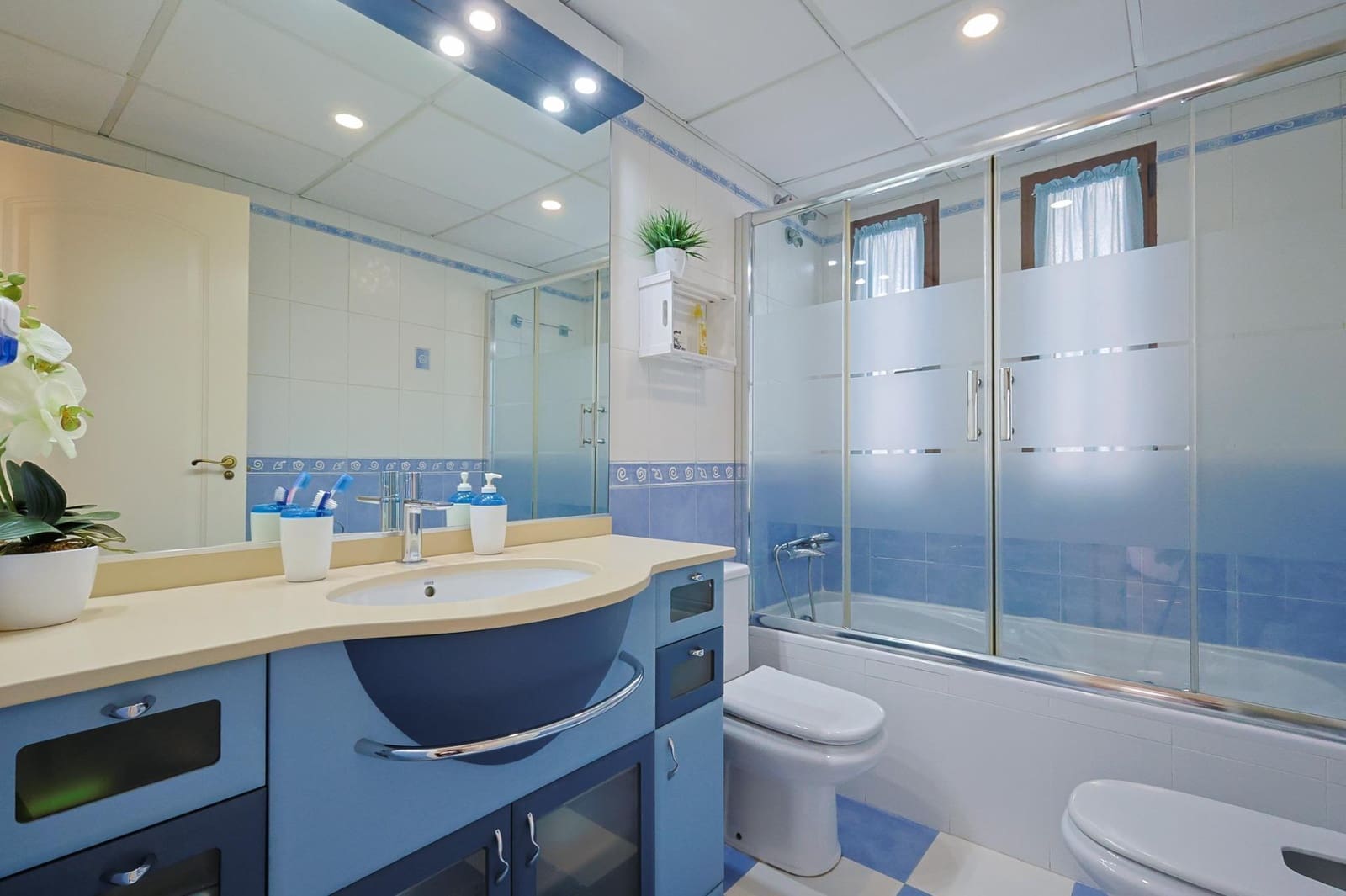 5 soveværelse Villa til salg i Alicante by med swimmingpool garage - € 1.250.000 (Ref: 9748079)