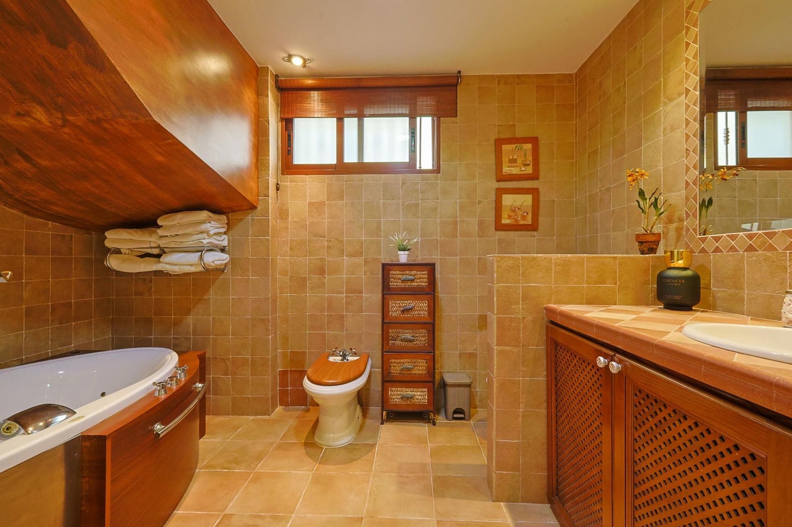 5 soveværelse Villa til salg i Alicante by med swimmingpool garage - € 1.250.000 (Ref: 9748079)